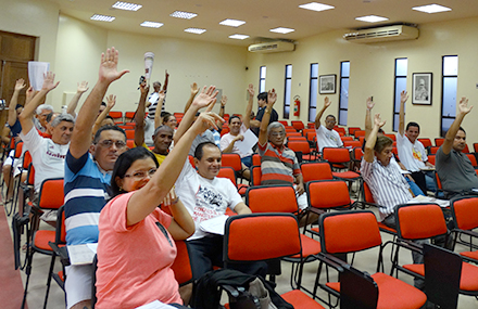 Previsão orçamentária 2014 é aprovada Previsão orçamentária 2014 é aprovada