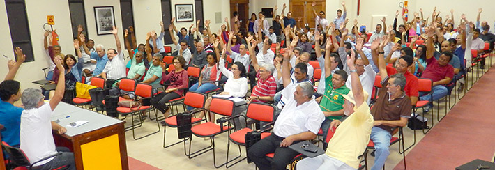 Assembleia rejeita proposta e aprova greve a partir do dia 06/10