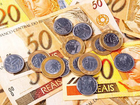 Salário mínimo no Brasil é uma vergonha Salário mínimo no Brasil é uma vergonha